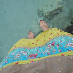 ElenaMonet's profile picture. Defensora de las causas perdidas. Me encantan los animales. Me gusta el arte, la filosofía... Me pueden las injusticias...  de Izquierdas