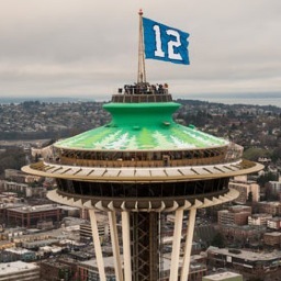 Quality Control Administrator at MLB; former Football Editor at Topps; with the Seahawks and country music is how I roll!