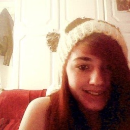 Hey ,
My names ChariseMellisaDyer x 
I really want to be a singer one day but I know not everyone gets there dream:L