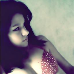♥ “(...) Eu erro.eu amo.eu brinco.eu sorrio.eu tenho defeitos.eu tenho qualidades.eu minto = Eu não sou perfeita ♥ “(...)