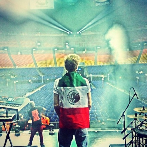Angelica and Karen are Akward We Like Legit Love Cody Simpson