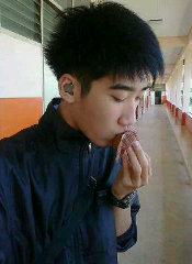 My name is ' Kendo'.  I'm TH-Hottest. Born : 27 Dec 1995.  I ♥ 2PM  Ok taecyeon. ไอดอลคือพี่แทค :) แฟนบอย 2PM ครับ ฟอลมา คุยกันหน่อยนะ :)