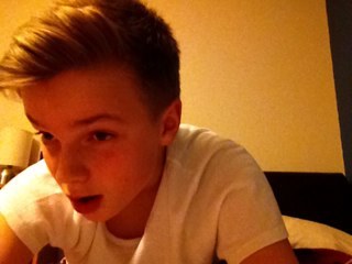 Follow me and if youre hot i'll follow back ;o
