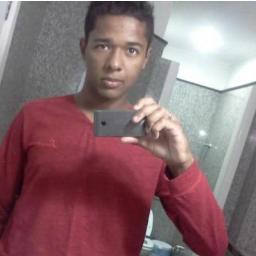 Para que odiar alguem, isso só fará com que alguem odeio você

   CONSQUINTE AS PESSOAS PELO OQ VC É