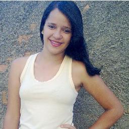 18 anos, Estudante, Geminiana, Flamenguista, Apaixonada por Deus e pela familia, NAMORADO (L)
