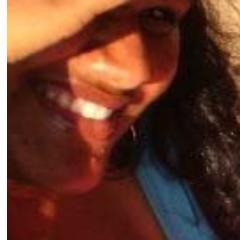 Suponho que me entender não seja uma questão de inteligência e sim de sentir, de entrar em contato... (Clarice Lispector)