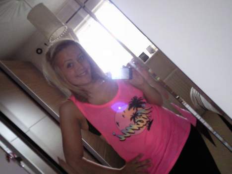 BerylNPhinaze's profile picture. 