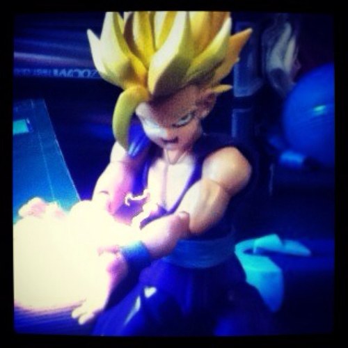 I'm GOKU and I'm the chosen saiyan.Those who give hard times to others will be K.Oed & will be destroyed with KAMEHAMEHA! :D(no hard feelings)