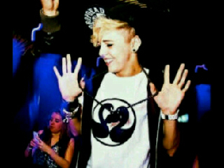 asdfghjMK1l's profile picture. Ngl, I'm obsessed with @mk1official. @Charlie_MK1 and @Simeon_MK1 are my life.