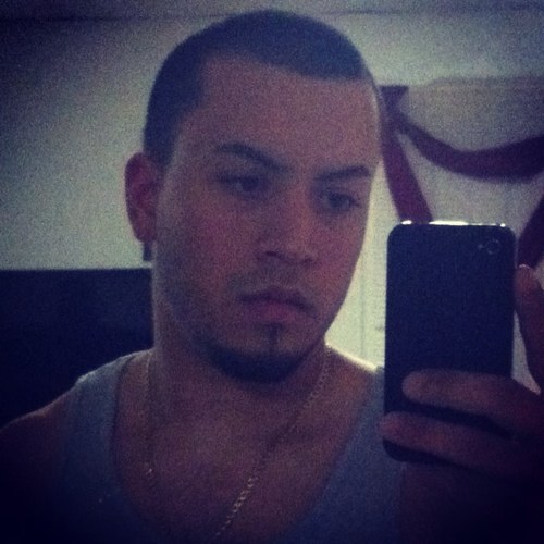 tha_kidd_jose's profile picture. streaming on twitch a lot of apex streams