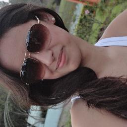 Gremista, gaucha,ariana,festeira,determinada, orgulhosa,linda diante dos olhos do pai
...S2