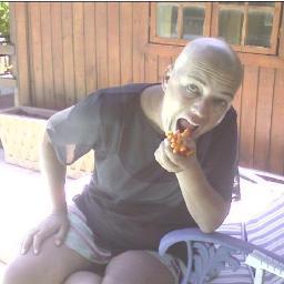 Survived alcohol abuse, addiction, personal loss and cancer. Grateful to be #inrecovery and know that we keep what we have by giving it away - DOS 23/07/2008