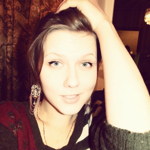 Bustle2's profile picture. 