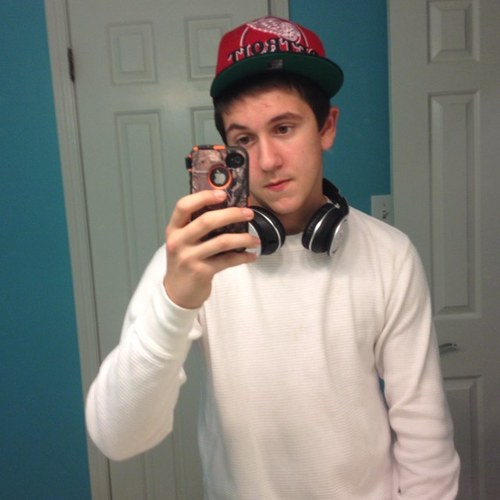 Yung_Mind's profile picture. Just a rapper from orange trying to make it big. Follow me an check out our videos. @Swagg