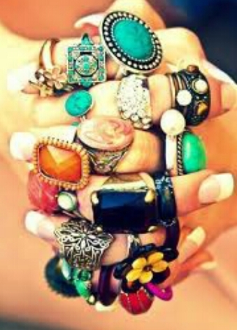 Stylish new finds from emerging and on-trend house brands.Weekly deals,coupons, and updates for fashion.This boutique is only jewelry and accessories.