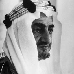 صدقة جارية للشاب المتوفى يوم الجمعة 22 / 2 / 1434 عبدالرحمن بن عبدالعزيز بن عبدالرحمن العرفج ، اللهم ارحمه واغفر له واجعل مثواه الفردوس الأعلى.