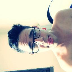 Pra que por meu defeitos e qualidades aqui ? Se a sociedade me julga como quer (((;