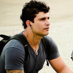 Músico guitarrista. Moro em São Sebastião-SP. Casado. Minha grande influência é Jesus Cristo! Ctto: mayconsouza_gt@hotmail.com 12981682740 (Tim/Whatsapp)