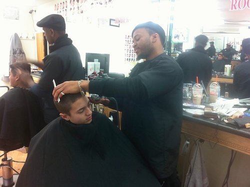 I'm a barber and internet network marketer. I love people and going out to chill with friends.
Connect with me on fb https://t.co/zaMkklIP