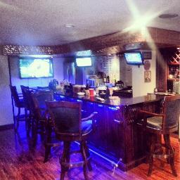 Theonlywarroom's profile picture. The only speakeasy in New Jersey with a bar, 10 televisions, 7 cable boxes, 2 beer taps, soda tap, and a bathroom with TV and a heated toilet with a bidet.
