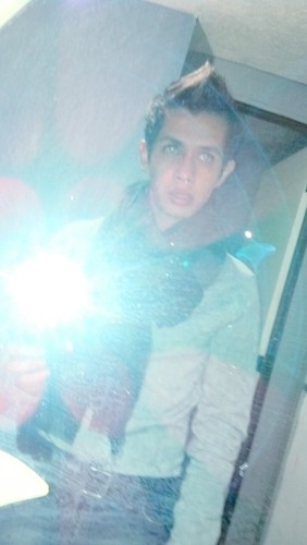 SOY;

Buena onda, Buen amigo, Aconsejable, Espontaneo

Conocemee ;D