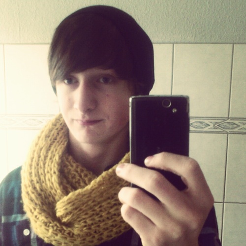 Hallo Welt und die die sie Bevölkern,
ich hoffe ihr werdet hier einiges an Spaß haben und ich würde mich sehr über ein Like oder Kommi oder sogar Abbo freuen!