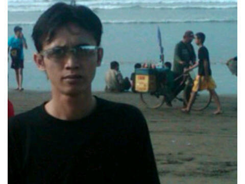 Bergerak, semoga bermanfaat untk orang lain