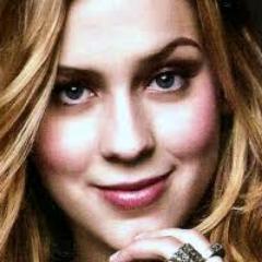E se um dia eu parar de amar você ,é porque meu coração parou de bater ❤ te amo @sophiaabrahao ♥