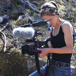 JuliaWrona's profile picture. 