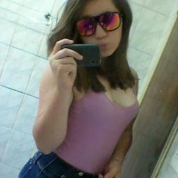 Me diga a verdade, mesmo que doa, mesmo que eu sofra. Porque a verdade machuca, mas a mentira, ela derruba.