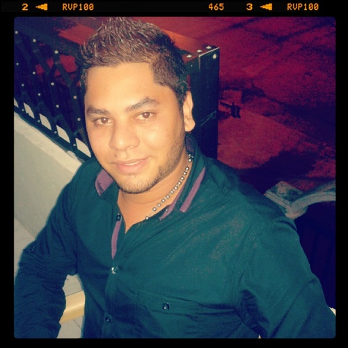 HaroldDuffo's profile picture. Soy una persona relajada y amigable. Profesor de castellano, inglés y francés. Amante de la vida, el cine y la música.