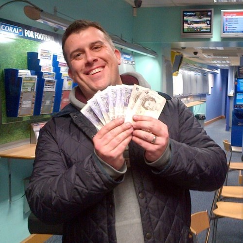 gareth220280's profile picture. Love Beer, Golf and my family, not in that order though... family first then beer to make the golf fun!!