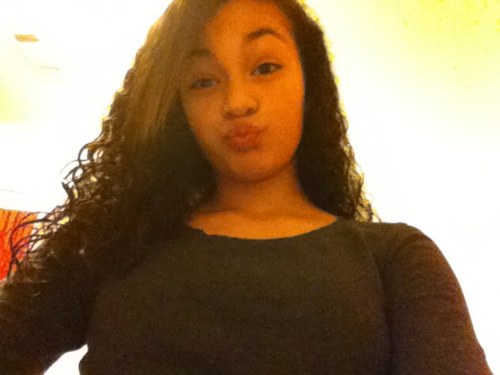 Follow me ill follow back 
Dont Follow to unfollow doee