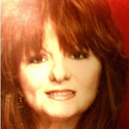 I LOVE THE YANKEES...LOVE TO SING ...LOVE MY YORKIES..LOVE TO GIVE ADVICE ..  IAM  EXTREME COUPONER