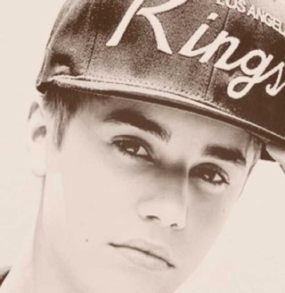 @Justinbieber Love you,all over my heart. You always in my mind i think of you all the time i'll be a belieber for life forever and ever please follow me