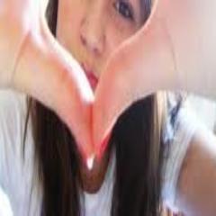 sou uma garota de 14 anos sou bi a 2 ainda nao assumi pra familia mais sou feliz e amo 1D e LuanSantana