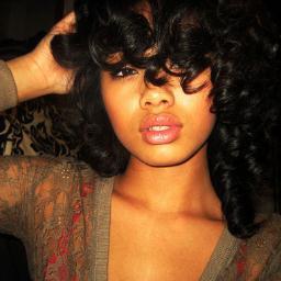 God is love, single | 18 , class of 2013 | imperfection is genius , madness is beauty.  F4f