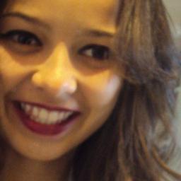 Sorria. Mas não só com os lábios, sorria com a alma.