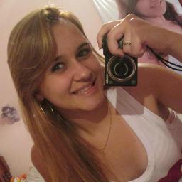 Complicada e perfeitinhaa,, 15 anos, sãopaulina , me segue ai?