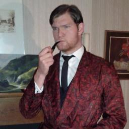 Christian, actor, writer, inventor, whovian, general geek, martial artist, movie ethusiast