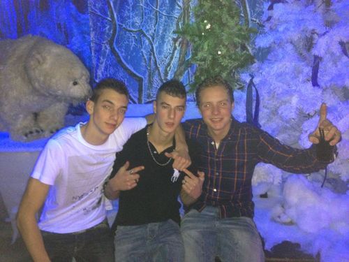 jeffreynooijer's profile picture. Live with the day, twenty years old, single.