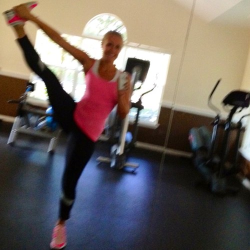 Err body wanna be a body builder, but don't no body wanna lift these heavy a$$ weights.. I do it though.