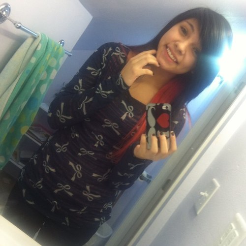 maribear_mari's profile picture. Hi:3 im mari!(: Im a llama c: im 15:b I hate the color yellow-.-