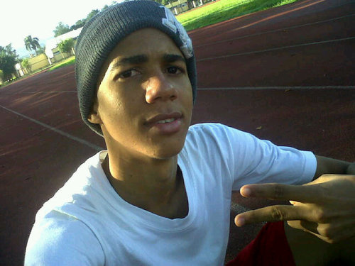 luismanuel300's profile picture. 