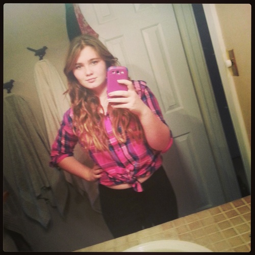 katy_pilon1's profile picture. 