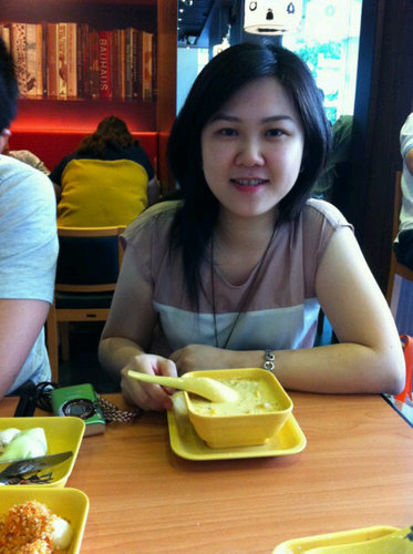 Dog Lover,lovely, shy, and just ordinary woman in this world..