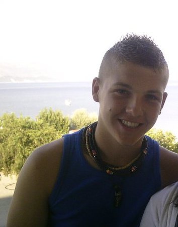 apchatt130494's profile picture. 