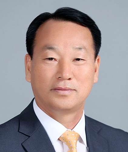 lsc56's profile picture. 저는 35년간 국가방위를 위해 일하고 정년퇴임을 한 이성춘이라고 합니다..  이제는 고향 구미에서 봉사와 뜻있는 일을 하기위해 국회의원예비후보로 등록하였습니다. 친구분들의 많은 조언과 충고, 그리고 성원과 지지를 부탁합니다. 새해에도 모두들 좋은 일들만 있으시길 빕니다.