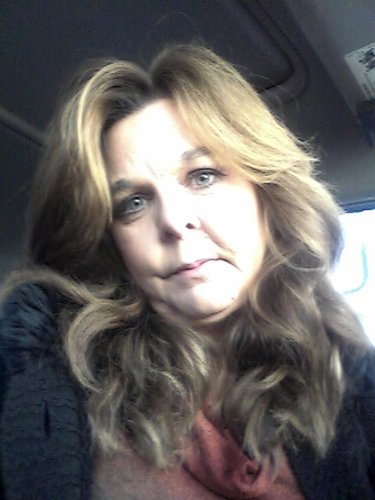 mother of five wonderful children. Manager at a Self Storage Facility.fave quote.. LIVE ~	LAUGH ~	LOVE.which is how i live my life.ENJOY LIFE!