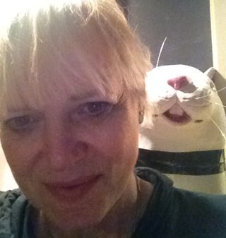 Kindler is an American multidisciplinary artist working in sculpture, installation, painting, photography, NFT’s and mixed media work.